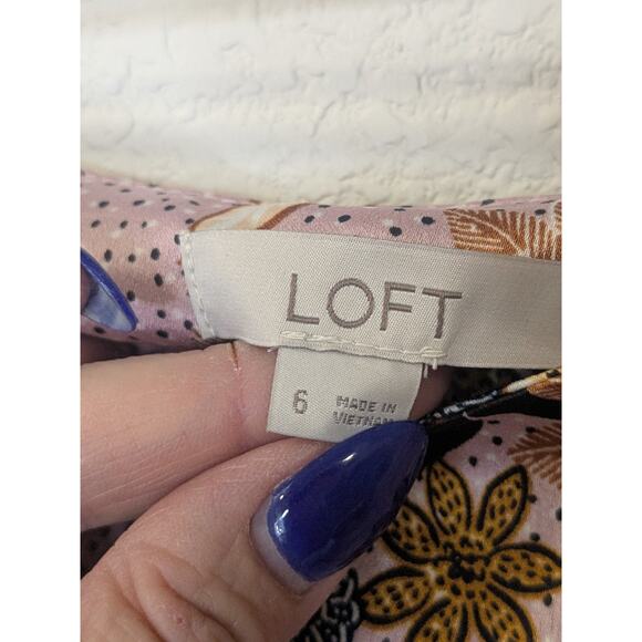 LOFT Floral Fluted Maxi Length Skirt Silky Feel Pink Multi Color Womens Size 6 - Picture 3 of 7